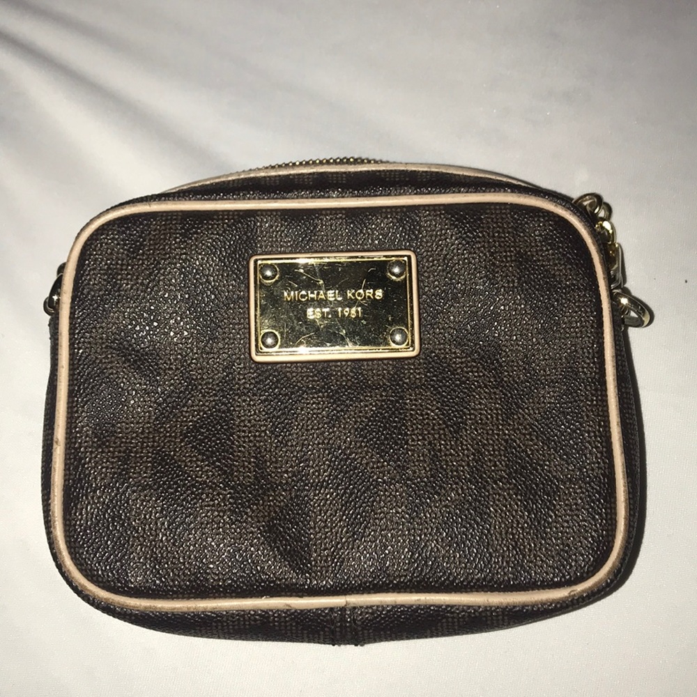 Mk cross body bag authentic